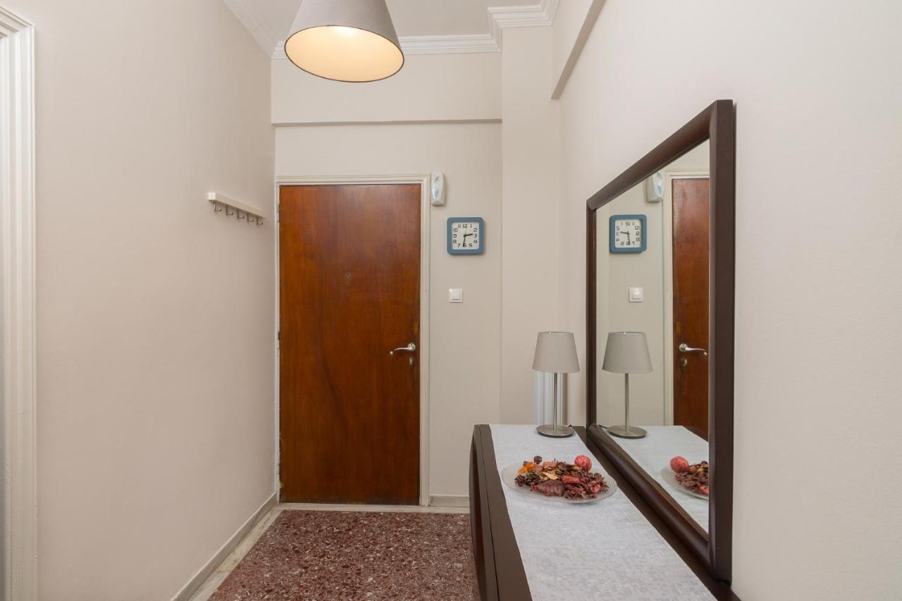 Kerameikos Metro Apartment For 4 Atena Exterior foto